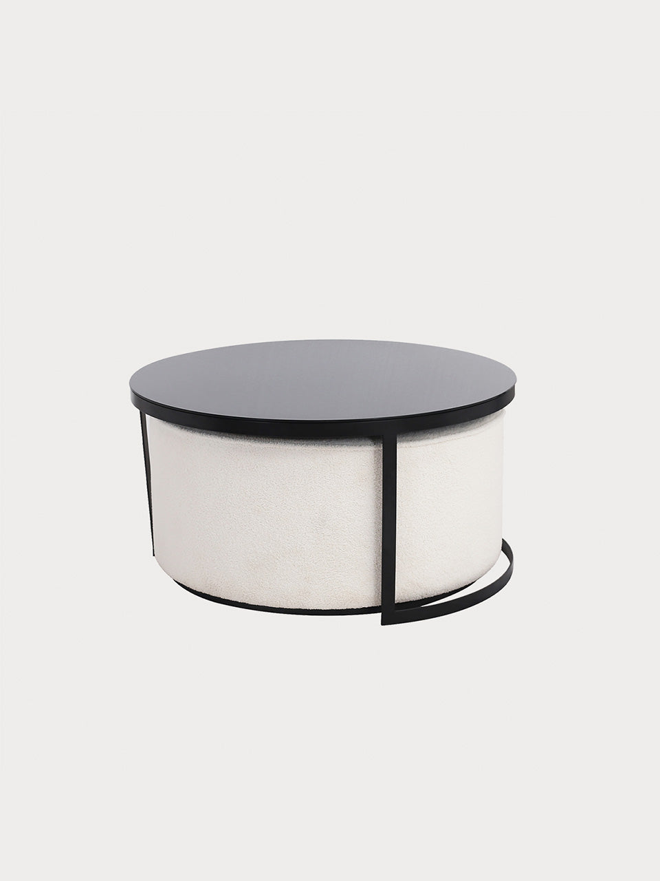 Mesa de metal con puf beige