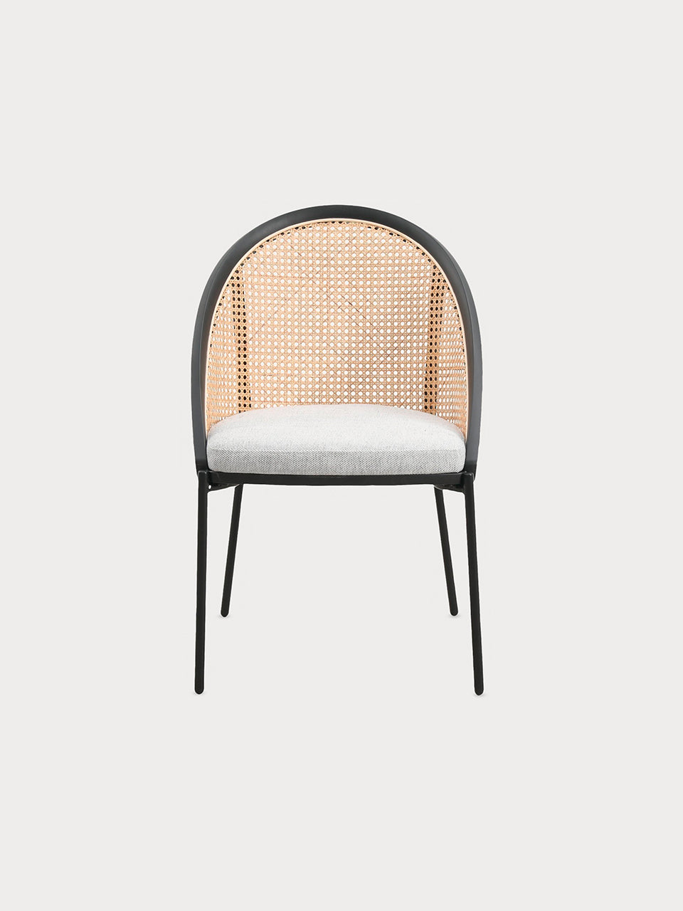 Silla de ratán y tejido gris