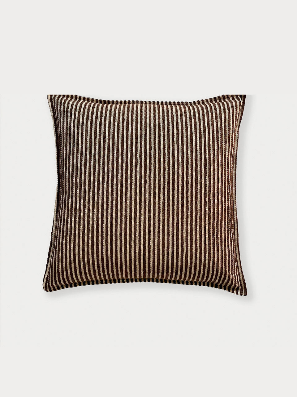 Cojín cuadrado con forma geométrica lineal 45 x 45 cm con relleno incluido