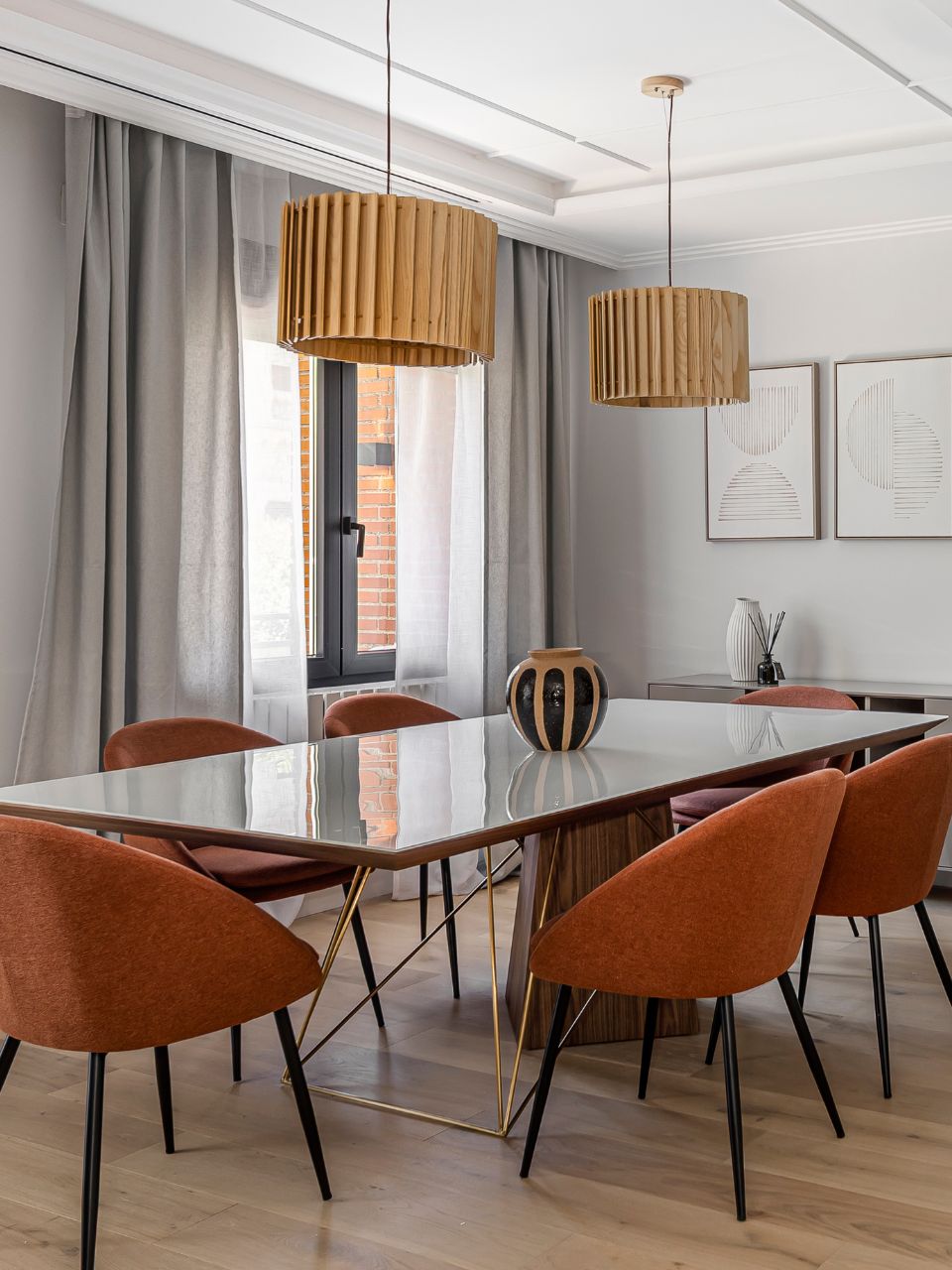 Lámpara de techo de madera acanalada