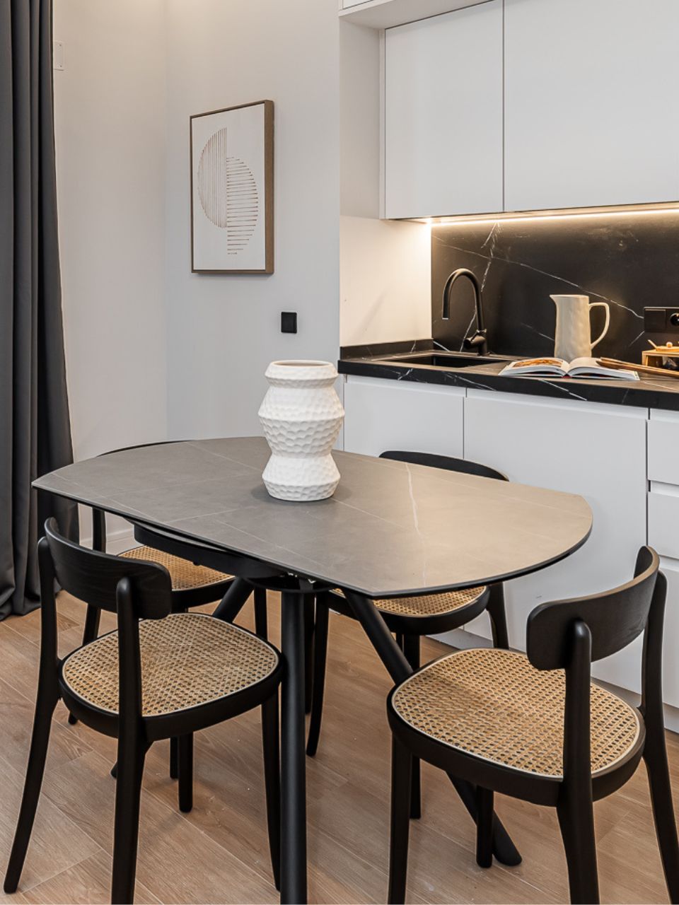 Mesa de comedor de cerámica rectangular, extensible 180 - 260 cm