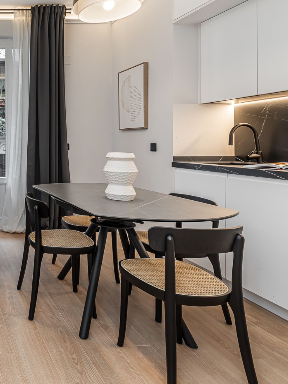 Mesa de comedor de cerámica rectangular, extensible 180 - 260 cm