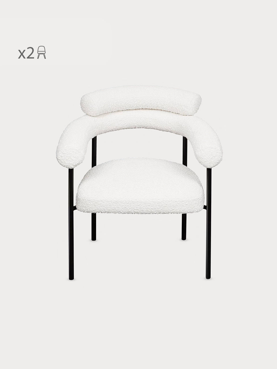 Silla en bouclé con estructura metalizada en acabado negro