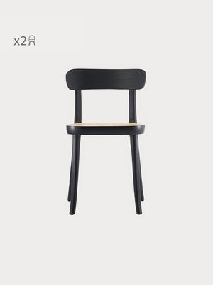 Silla clásica de madera de haya en color negro y asiento en ratán