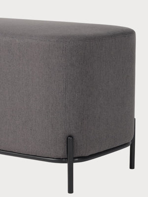 Banco rectangular tejido tela gris oscura y beige con estructura metálica negra