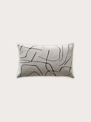 Cojín rectangular con formas lineales 30 x 50 cm con relleno incluido