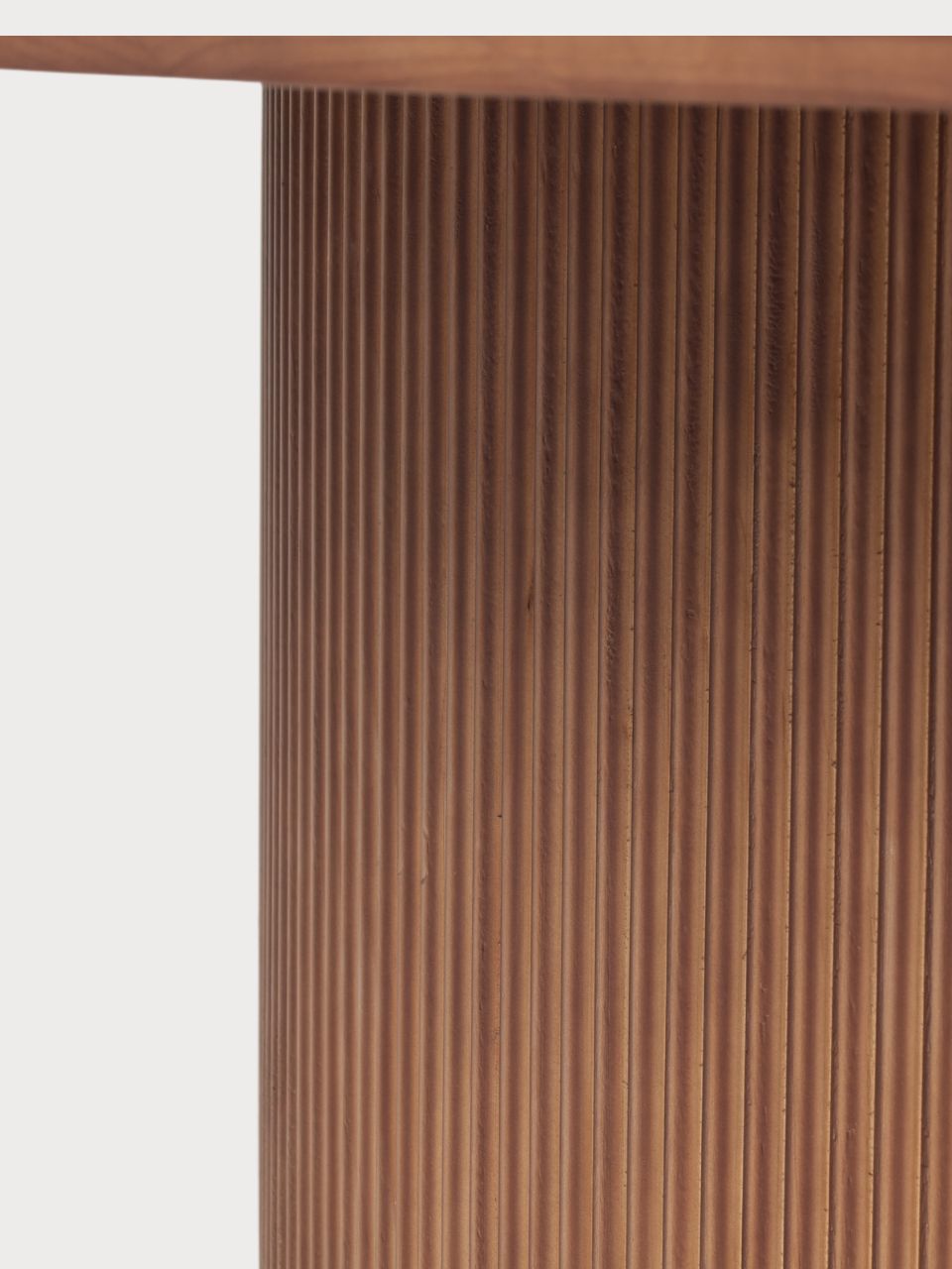 Mesa de centro acanalada de madera