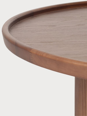 Mesa de centro acanalada de madera