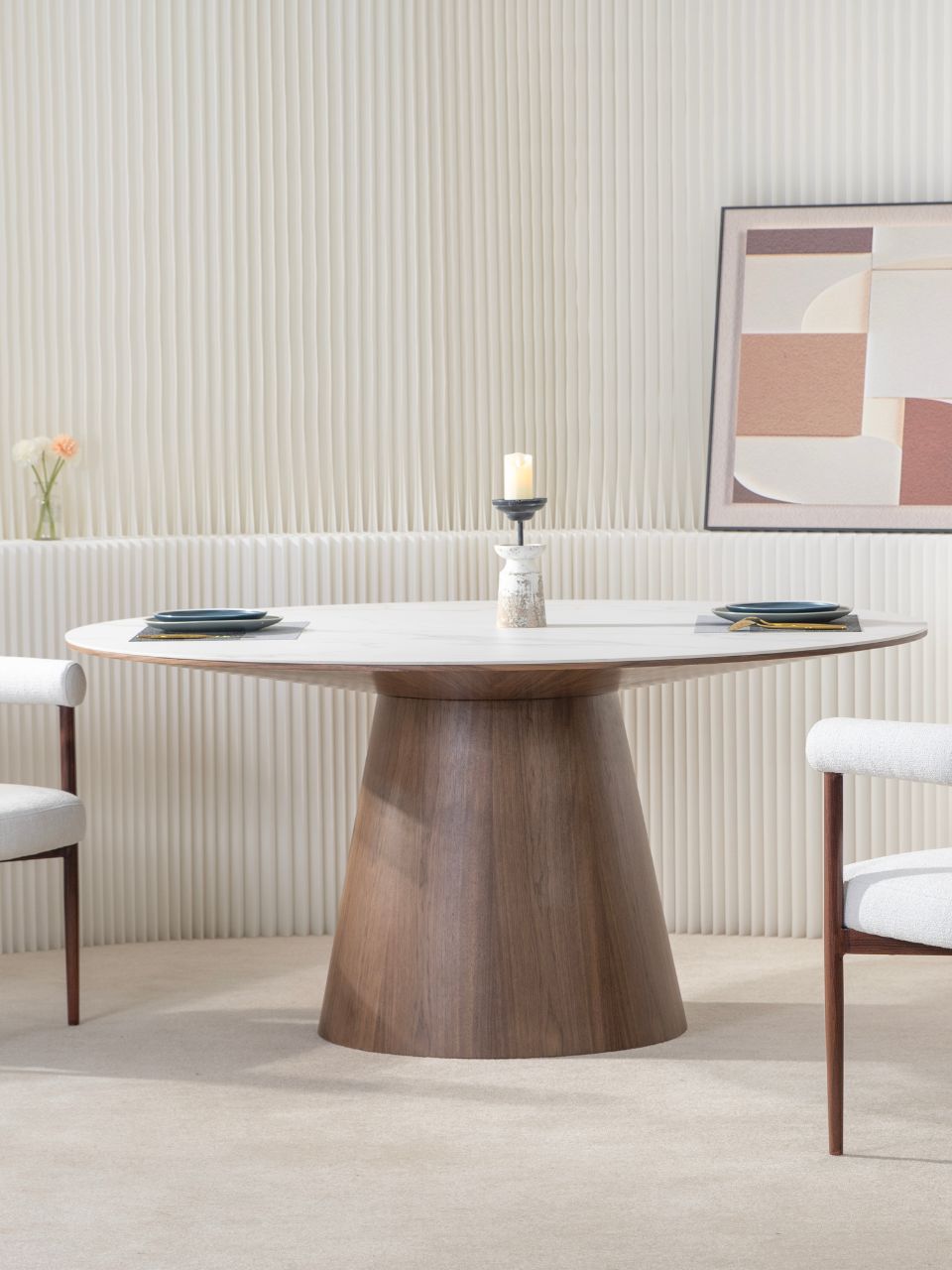 Mesa de comedor redonda de madera