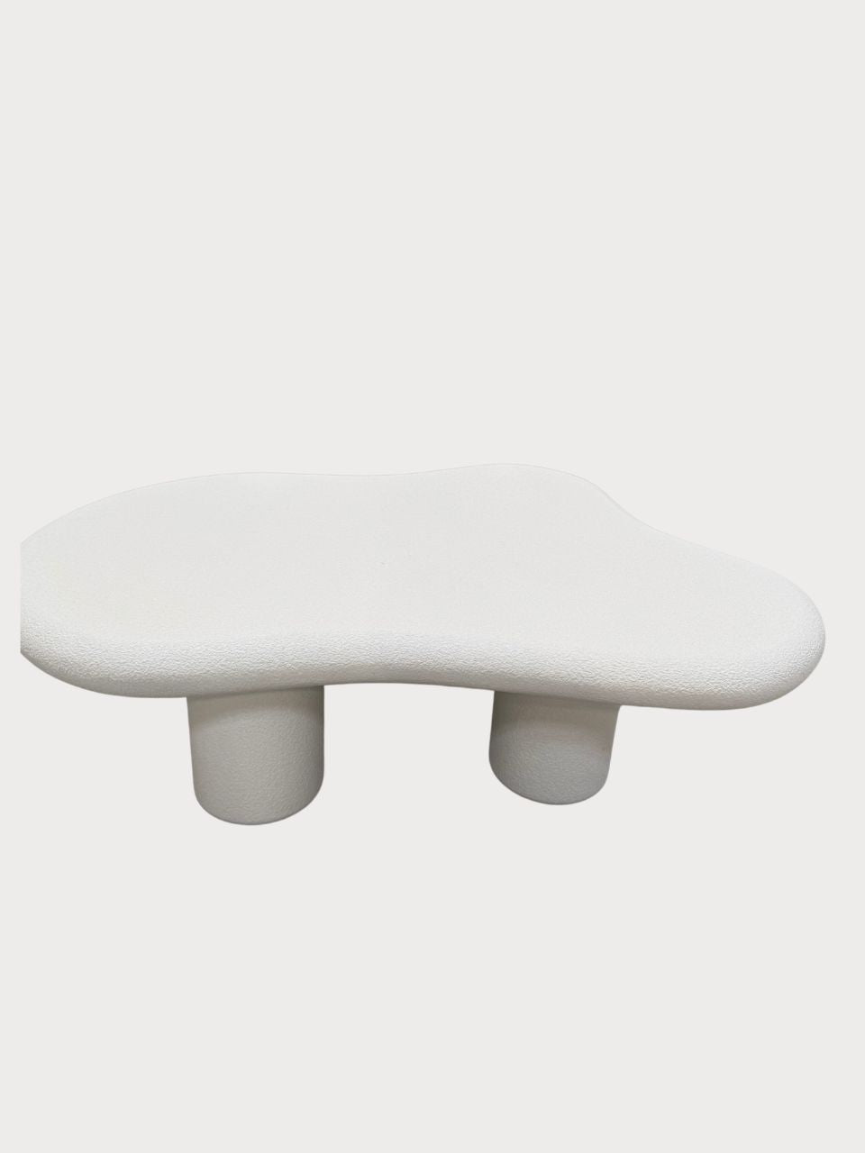 Mesa de centro irregular blanca