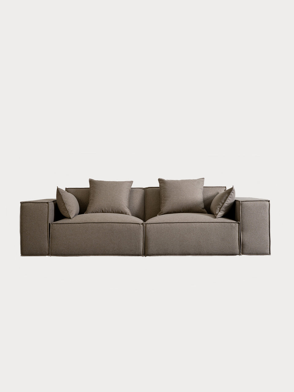 Sofá modular color marrón de 3 plazas en vista frontal. 